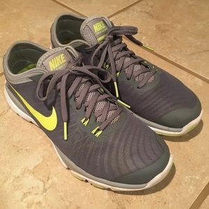 Ladies Nike Running Shoes